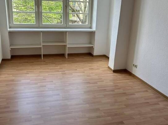 3-Zimmer-Wohnung in der Huttenstraße!