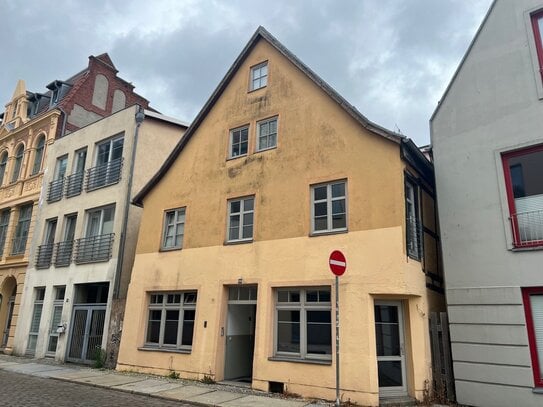 1,5 Raumwohnung in Hafennähe in der Stralsunder Altstadt zu vermieten!