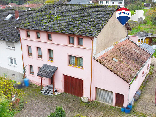 "Historisches Bauernhaus aus dem Jahr 1919 - Ein Juwel mit vielseitigem Entwicklungspotenzial!"