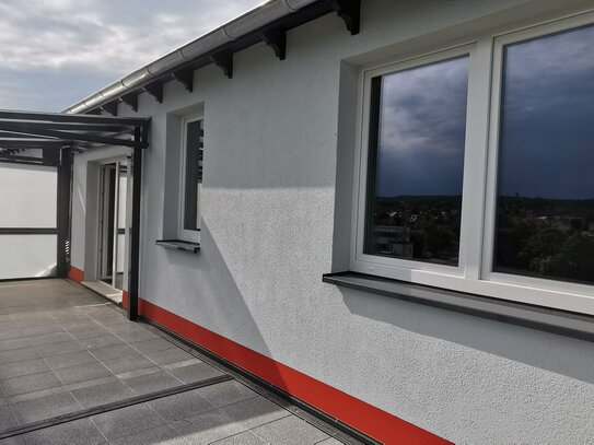 Fünfraumwohnung im Erstbezug mit sehr großem Balkon, Fussbodenheizung, ebenerdiger Dusche