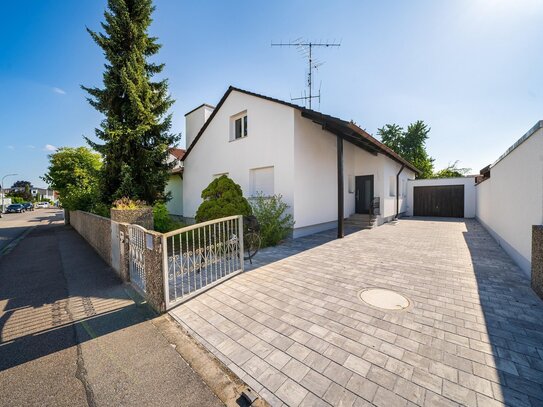 Saniertes Einfamilienhaus mit Großzügigem Garten und Ausbaupotenzial