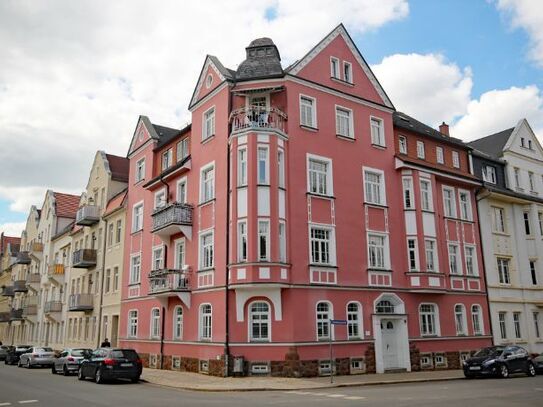 wunderschöner Altbau in ruhiger Lage mit Balkon