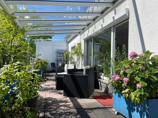 Penthouse Wohnung mit umlaufender Dachterrasse und Sonne den ganzen Tag!