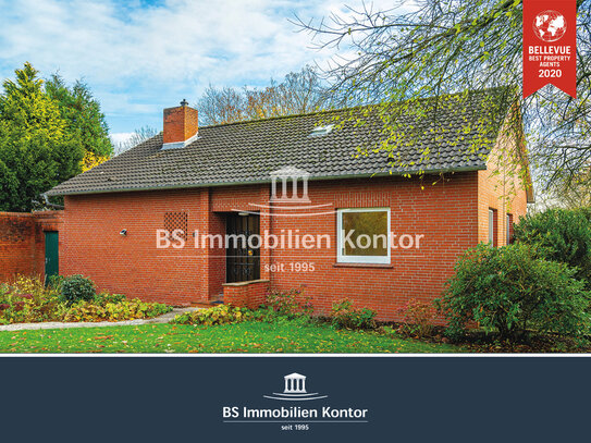 Manslagt! Renovierter Bungalow in ruhiger Ortsrandlage mit unverbautem, kilometerweiten Blick über Wiesen und Felder!