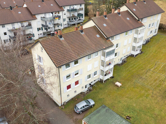 Helle und großzügige 2-Zimmer-Wohnung mit Balkon und Tageslichtbad