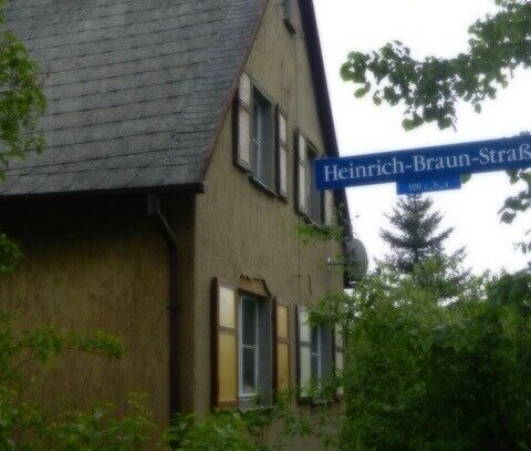 freistehendes Einfamilienhaus in Südlage mit herrlichem Fernblick