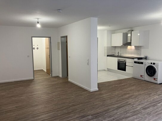 Erstbezug nach Sanierung, zentrale 1.5-Zimmer Wohnung, mit Balkon, EBK und TG Stellplatz