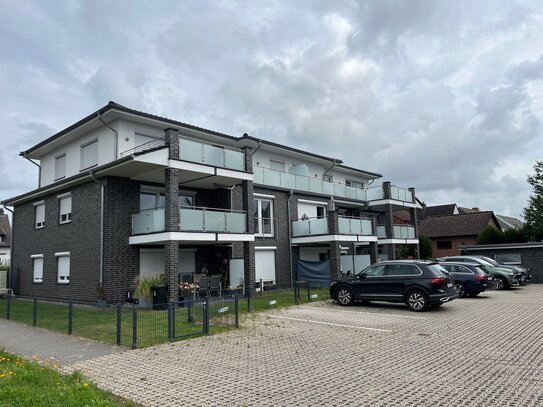 Attraktive Penthouse-Wohnung in DEL-Ströhen, ca. 97m²