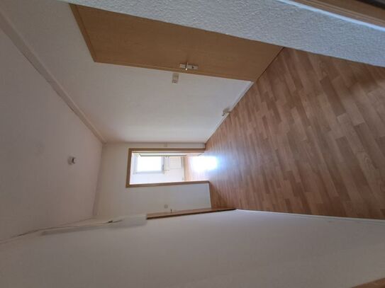 Bezugsfertige 3 Zimmer-Wohnung im Blumenviertel in Halle-Neustadt