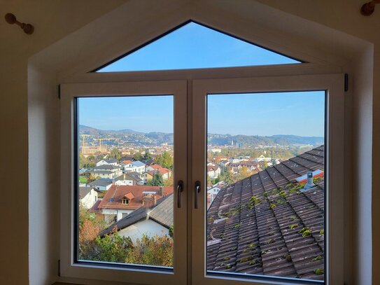 2 1/2-Zimmer-Maisonette-Wohnung in bevorzugter Höhenlage in Deggendorf, Nh. Hirzau