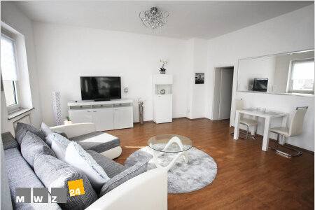 Komplett Möbliert/Furnished Accommodation in: Friedrichstadt. Helle und ruhige 2 Zimmer-Wohnung im