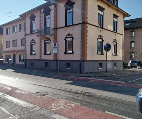 Große Wohnung im Zentrum von Radolfzell zu verkaufen, bisherige Nutzung als Büroräume