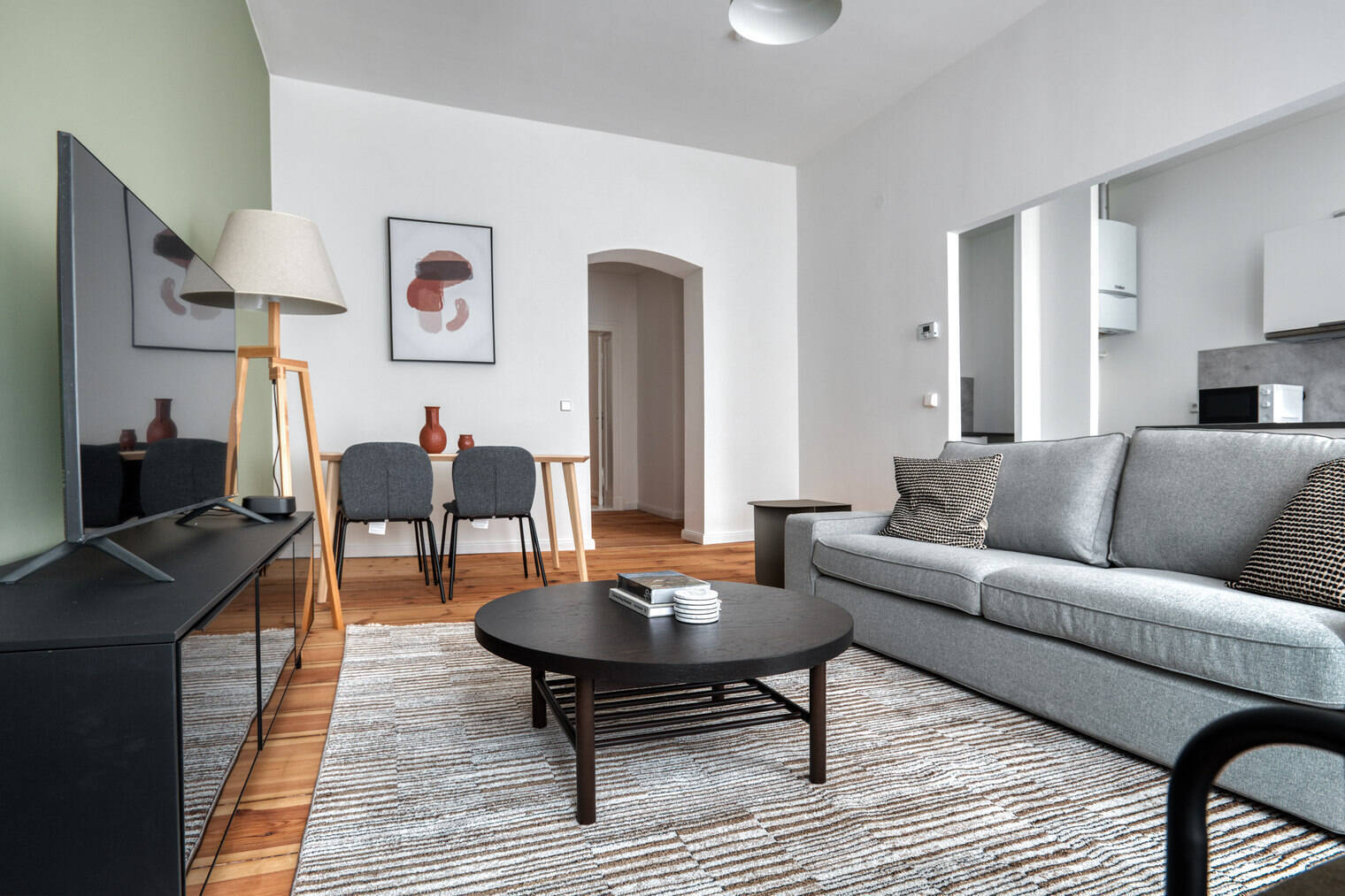 Hochwertig ausgestattete 1 Zimmer Wohnung in toller Lage neben der Spree. - Photo 1