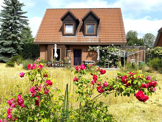 Pinnow - Einfamilienhaus auf traumhaftem Grundstück zu verkaufen