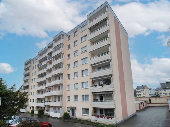 Gepflegte Etagenwohnung mit Balkon in zentraler Lage - Erbbaurecht