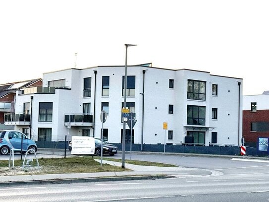 Hochwertig ausgestattete 2 Zi.-EG-Wohnung mit Balkon in Winsen-Luhe