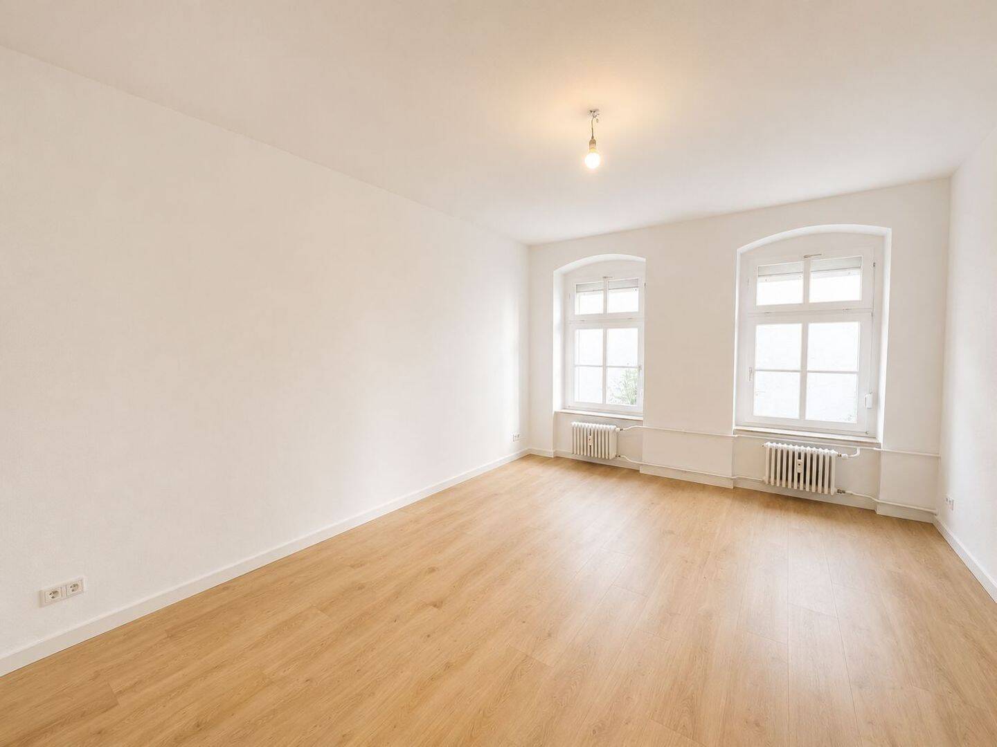 Erstbezug nach Sanierung: 3-Zimmer-Erdgeschosswohnung mit Einbauküche in Berlin-Alt-Treptow - Foto 1
