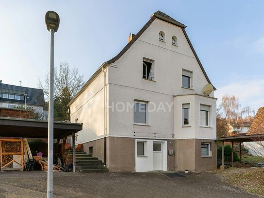 Einfamilienhaus mit ELW, Garten, Terrasse, Carports, Wintergarten und Dachterrasse in ruhiger Lage