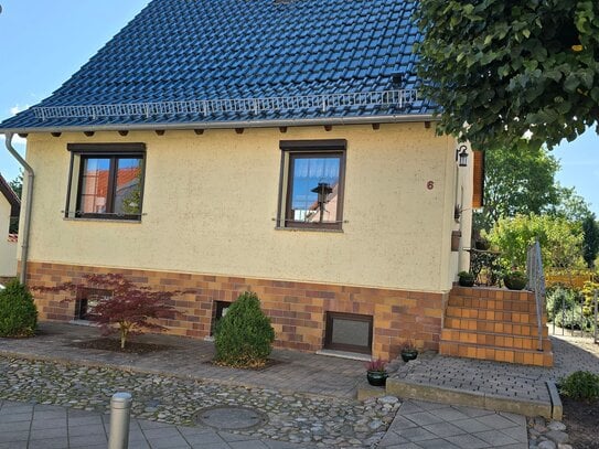 Einfamilienhaus mit tollem Grundstück in der Stadtmitte zu verkaufen!