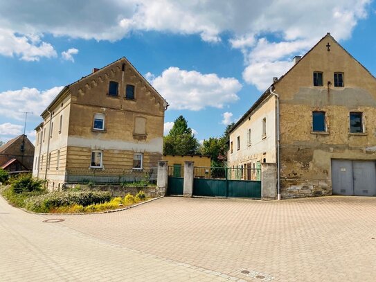 Vermietetes Zweifamilienhaus mit Ausbaureserve in ruhiger Lage von Aupitz