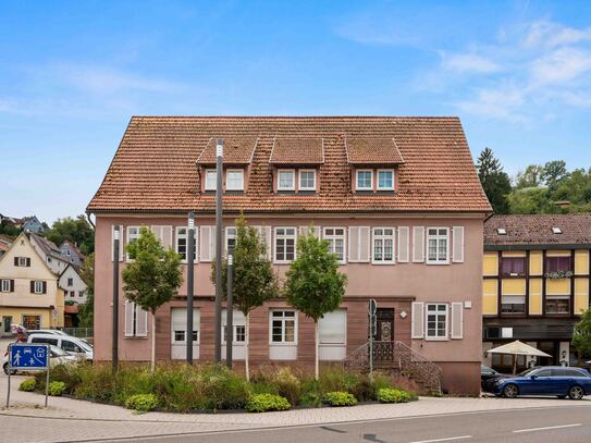 Großzügiges Wohn- und Geschäftshaus | ca. 452 m² Wohnfläche | 7 Wohn- bzw. Gewerbeeinheiten