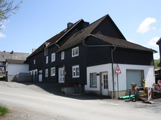 Historische Hofanalage mit Garten in Erndtebrück-Womelsdorf