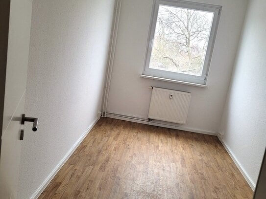 Dein neues Zimmer !!! Wohngemeinschaft sucht neuen Mitbewohner - 3 Raumwohnung in Leipzig/Schönefeld