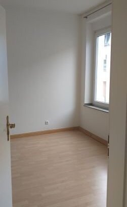 2 Zimmer Wohnung sucht netten Mieter / in