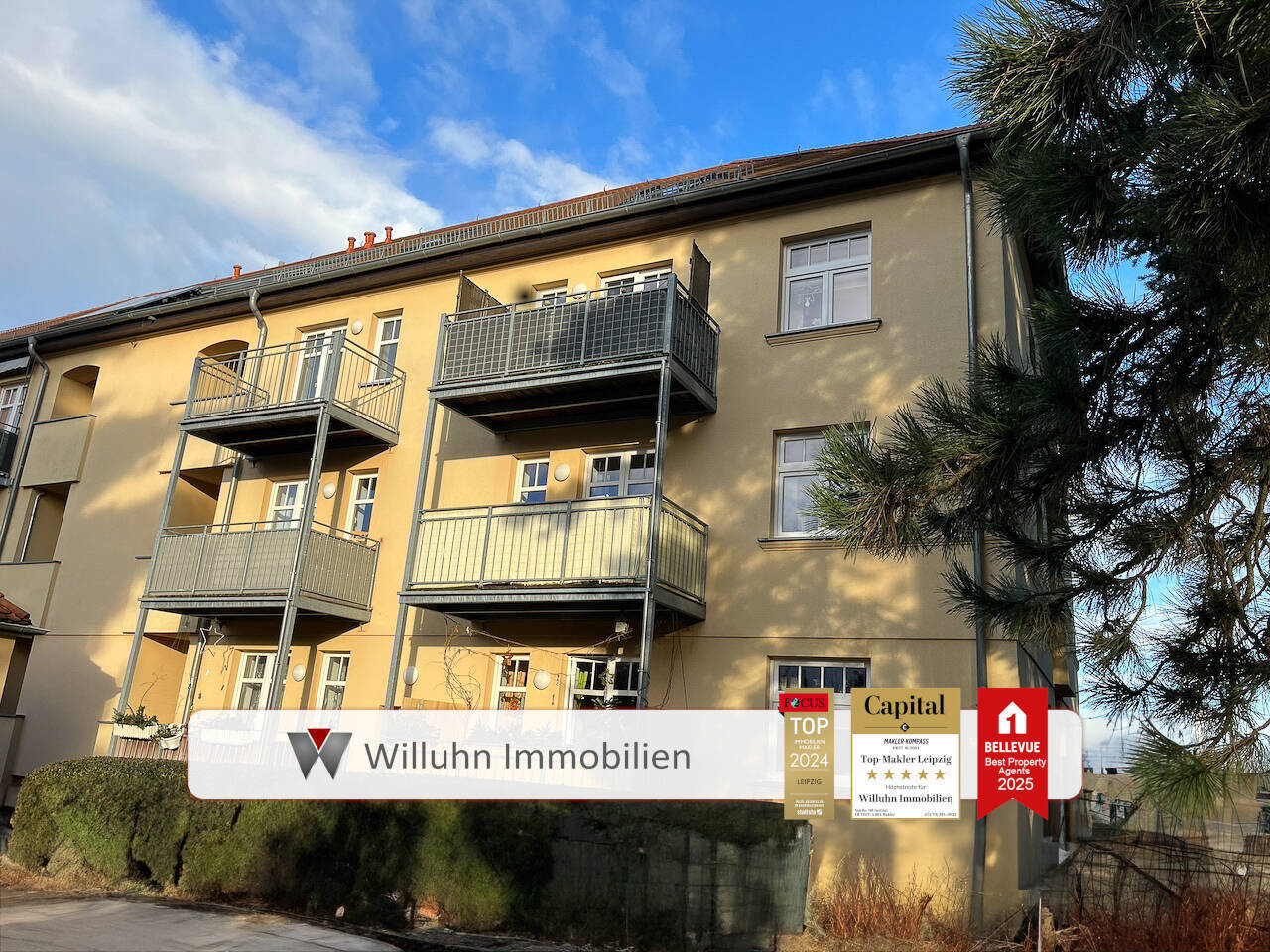 Frei ab 01.03.2026Ruhige Lage mit Balkon und Loggia, Bad mit Wanne und Dusche