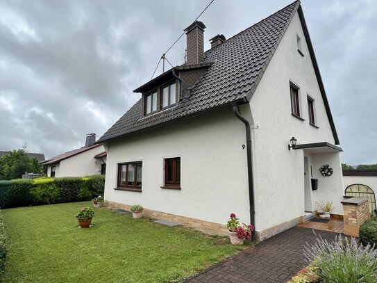 Freistehendes Einfamilienhaus mit Garage in zentraler Lage Hamm/Sieg