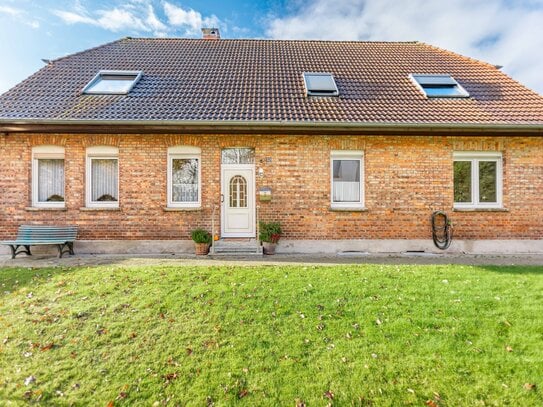 Traumhaft schönes Bauernhaus mit vielfältigen Nutzungsmöglichkeiten in Hellendorf, Wedemark