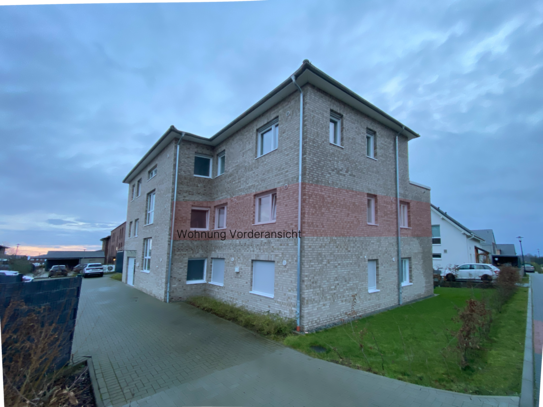 Großzügige Neubauwohnung mit Balkon