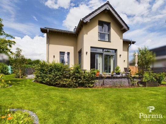 Modernes Einfamilienhaus mit historischen Ausblick