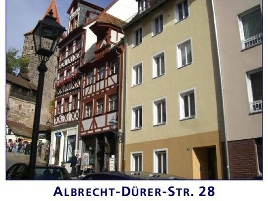 3 Zimmer, Altstadt-St. Sebald, 4. OG unterhalb der Burg!