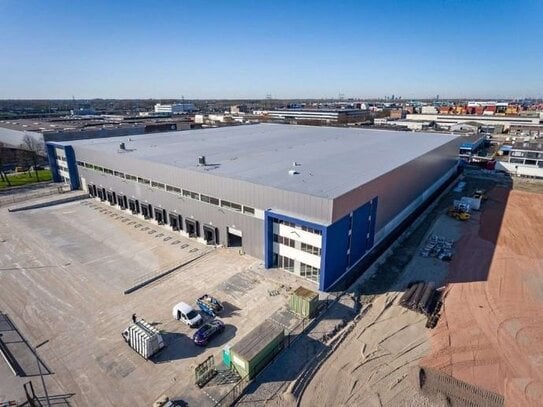 ** ca. 5.500 m² - 20.000 m² zu vermieten ** Direkt an der A3 Köln-Frankfurt **