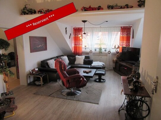 *** Schöne, sonnige 5 Zimmerwohnung mit Dachterrasse und Tiefgaragenstellplatz ***