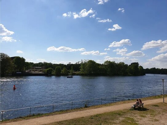 Traumhafte Single Wohnung direkt am Spree mit Garage