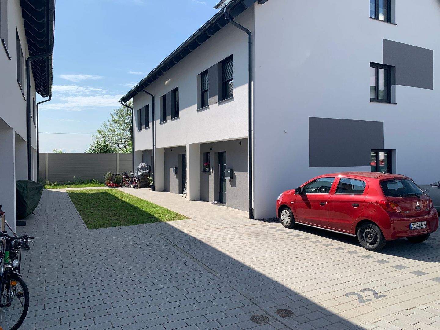                                                               Gro&szlig;es Reiheneck/mittelhaus mit Garten                                                       in Steinfeld (Main-Spessart)