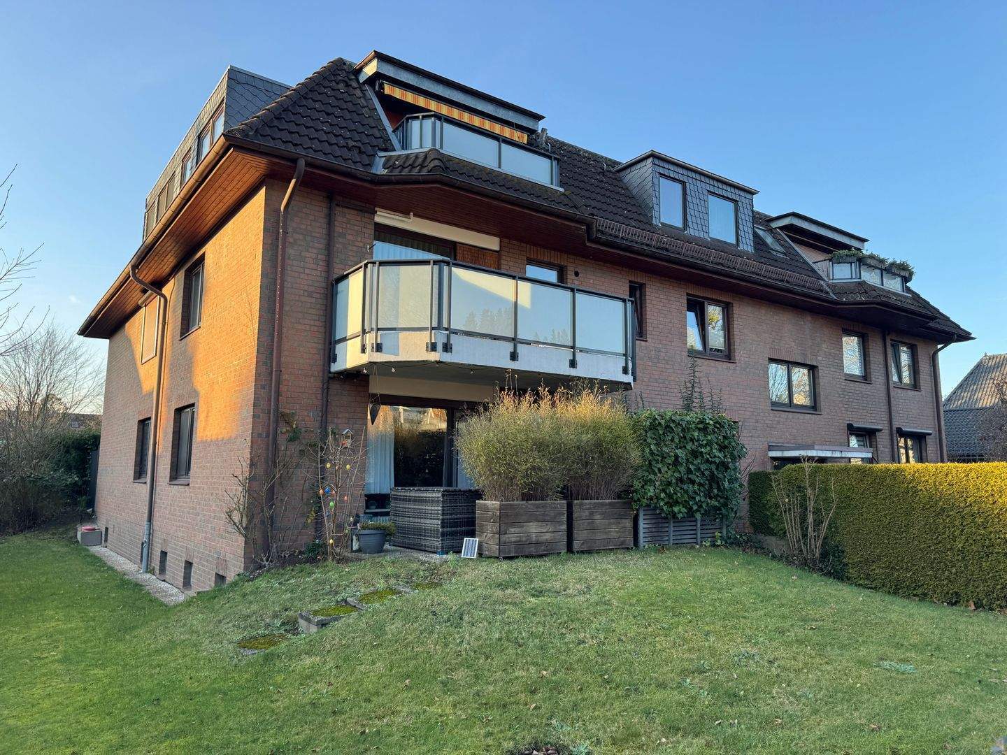 Gepflegt 2-Zimmer Terrassenwohnung in ruhiger, naturnaher Lage in der Kösliner Straße in 22147 Hamburg!