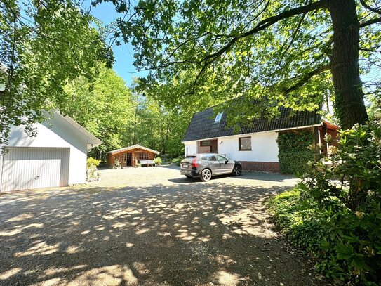 Wohnen im Grünen - gemütliches Haus mit Nebengebäuden in Ganderkesee-Hengsterholz