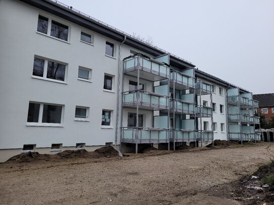 Modernisierte, helle 2-Zimmer-Wohnung mit Balkon