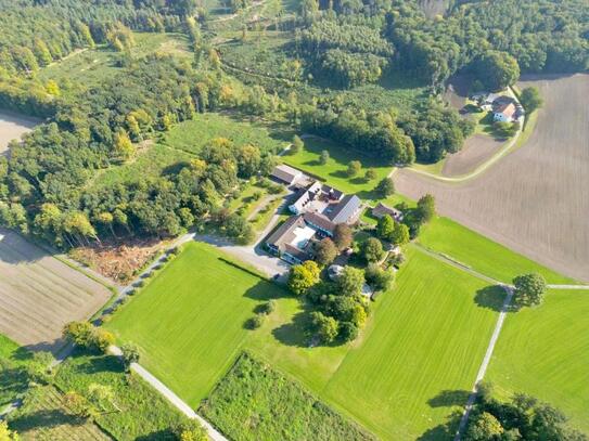 Oase der Erholung: Einzigartige Gastronomie-/ u. Hotelimmobilie inmitten unberührter Naturlandschaft