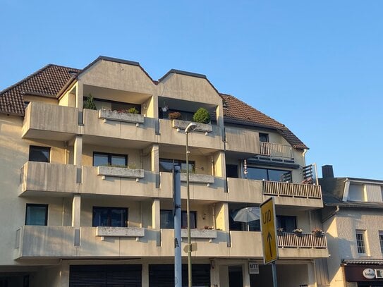 Hochwertig renovierte 2-Zimmer-Wohnung nähe Christuskirche