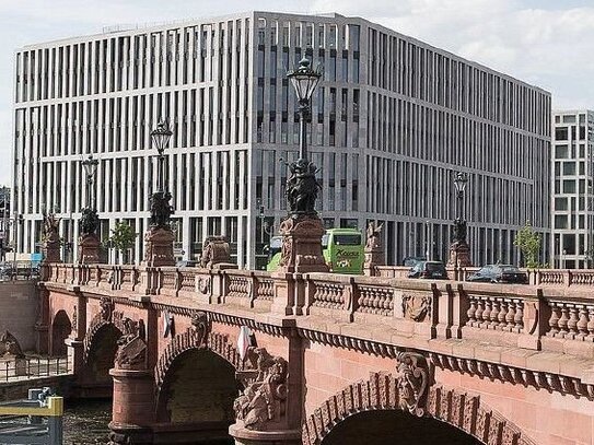 Ablösefrei: Einzigartige Gastronomie Leerfläche in Bürokomplex an der Spree