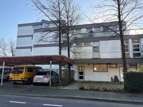 3 1/2 - Zimmer Wohnung im Erdgeschoss mit Terrasse und Garten