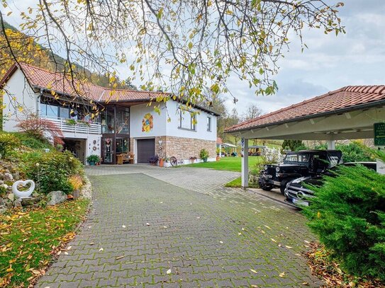 Anwesen in Naturlage mit Panoramablick über Jena und Indoor Pool