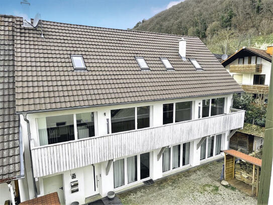 Neuwertiges 1-Familienhaus mit 2 Appartement