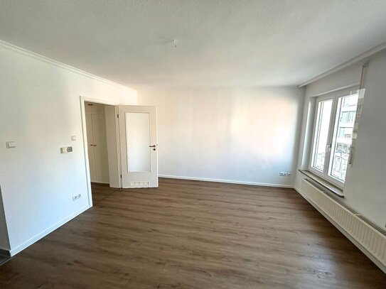 Neu renovierte 2-Zimmer-Wohnung im Nürnberger Burgviertel, gegenüber der Universität, zu vermieten.