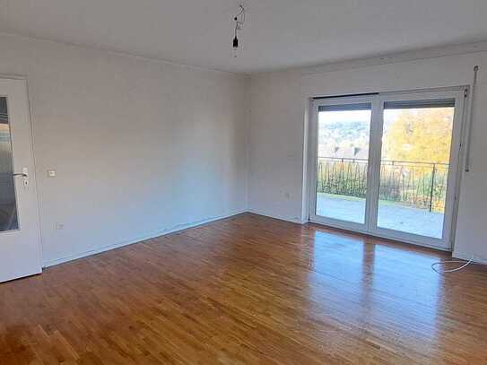 Attraktive 3-Zimmer-Erdgeschosswohnung mit Balkon in Langenzenn