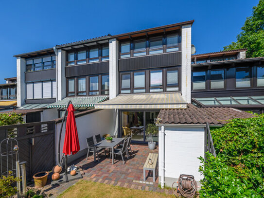 Delmenhorst-Brendel: Tolle Architektur! Schickes, helles Reihenmittelhaus mit Garage in TOP-Lage! *KÄUFERPROVISIONSFREI*